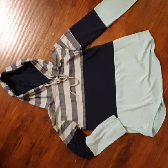 Tops - Womens sz large long sleeve lightweight hoodie